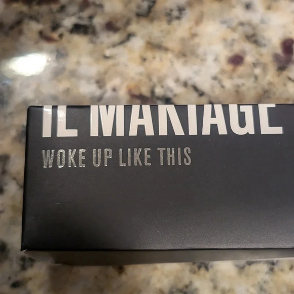 ⭐IL Makiage WOKE UP LIKE THISFlawless Base Foundation Shade #170 - Picture 3 of 7